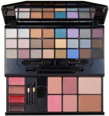 Revlon Ultimate all in one Makeup Palette